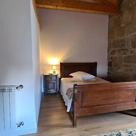 Gospodarstwo agroturystyczne Isatour -natural Park House Vouzela